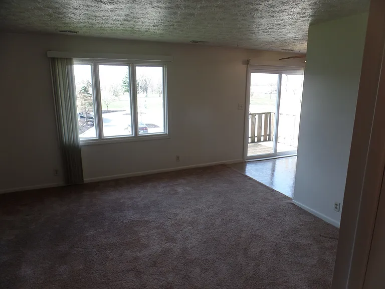 Williamsburg Apartment Homes LLC — Photo 7