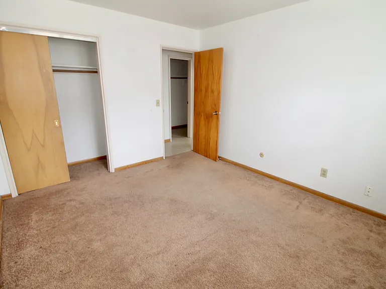 4527 12th Ave #1 — Photo 5