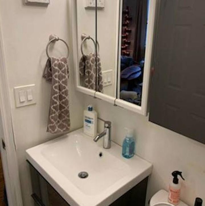 1st image of 537 N Ashland Ave