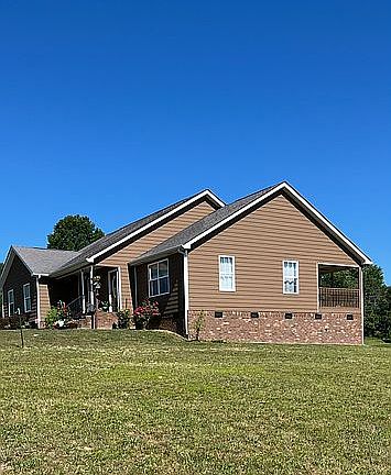 2nd image of 131 Fredonia Farm Rd