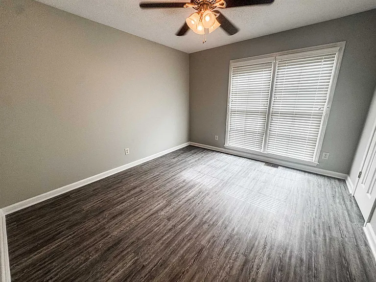 347 Dove Valley Rd — Photo 6