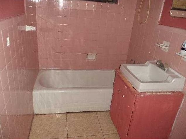 2nd image of 1728 Lauderdale Manor Dr
