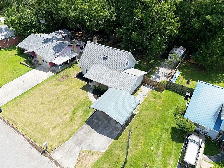 314 Linwood Dr — Photo 14