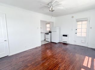 1957 1/2 Palmerston Pl, Los Angeles, CA 90027