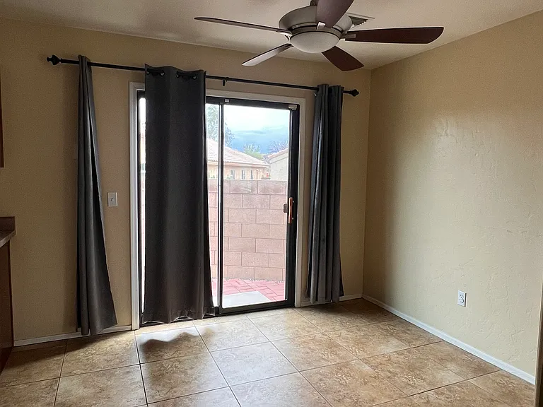 2912 N Xochipilli Dr — Photo 22