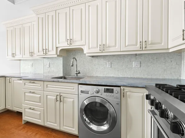 393 West 49th Street image 6 of 12