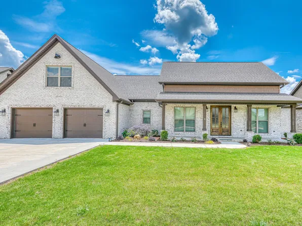 203 Chestnut Oak Dr, Florence, AL 35633