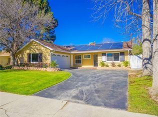 23933 Kittridge St, West Hills, CA 91307
