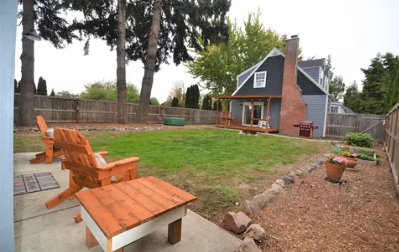 20560 S Highway 99w photo 1