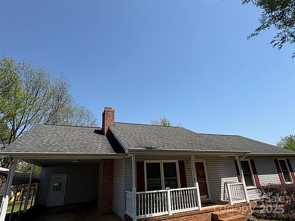 2nd image of 107 Plum Tree Dr