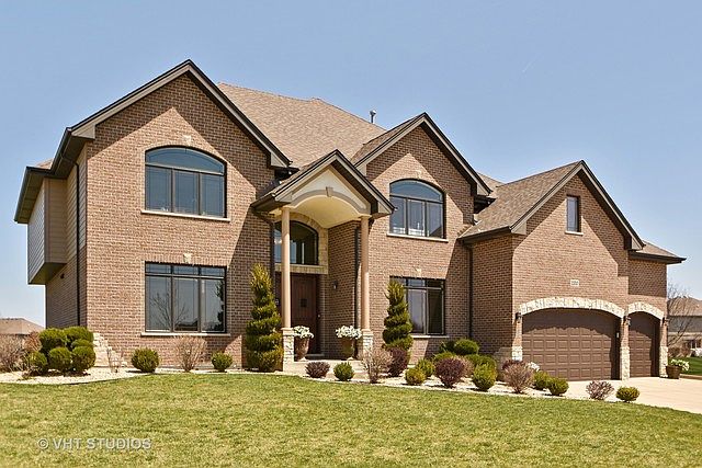 1st image of 22717 Fieldstone Dr