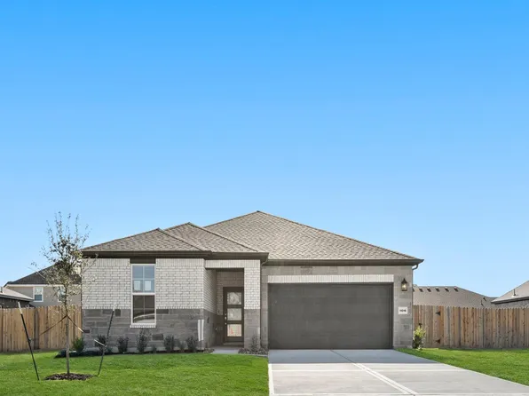 11019 Youngquist Dr, Mont Belvieu, TX 77535