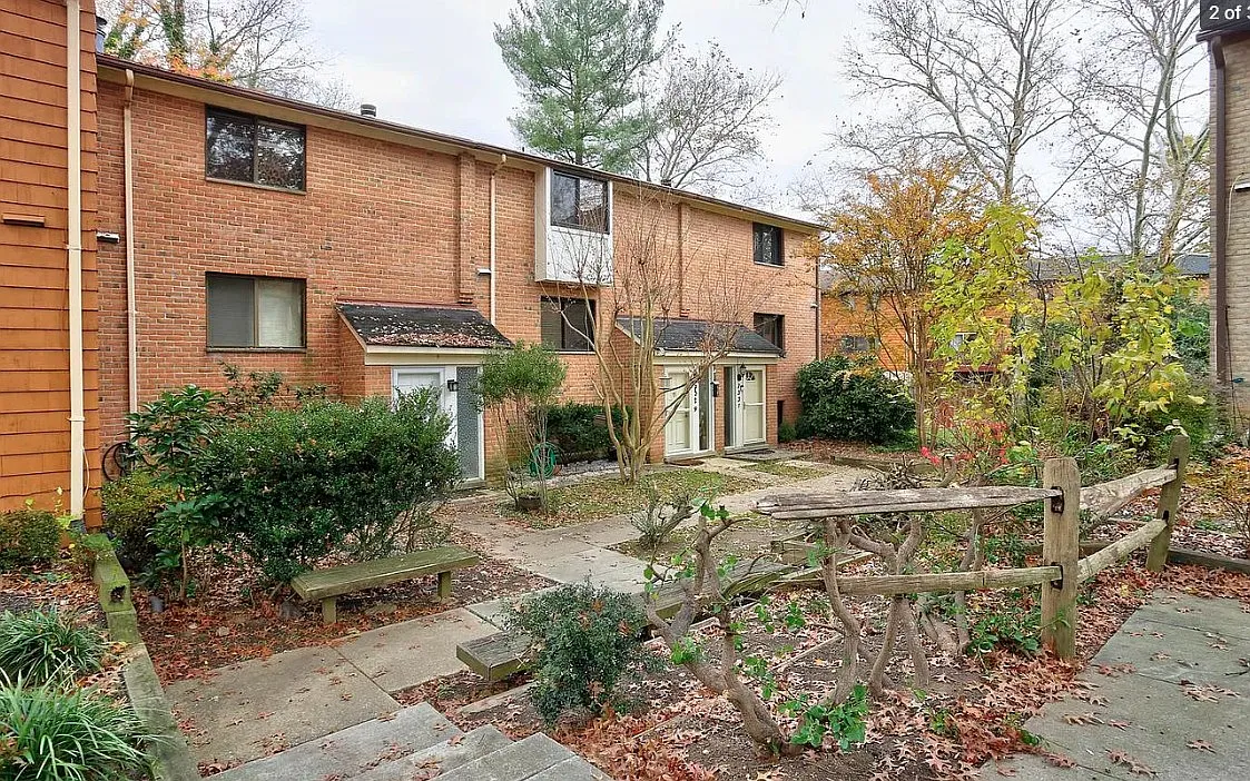 Building Photo - 7331 Kerry Hill Ct