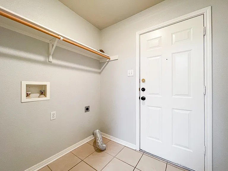 10145 Valencia Dr #A — Photo 13