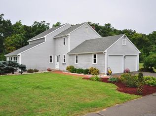 3 Pheasant Run, Windsor, CT 06095