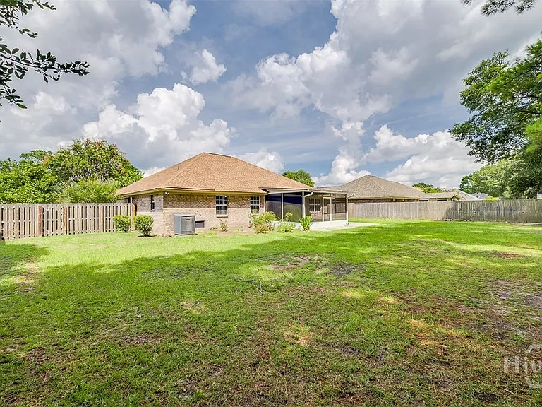 119 Mill Ct — Photo 37