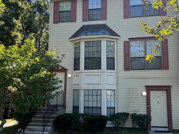 133 Colonial Ct
