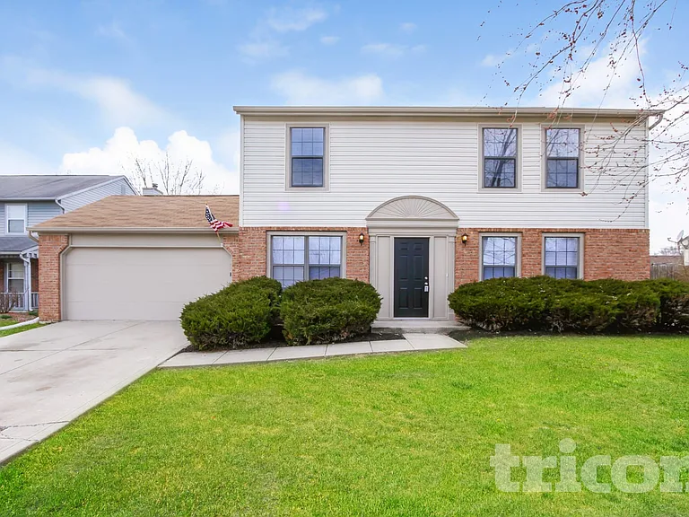5926 Bowie Ln — Photo 1
