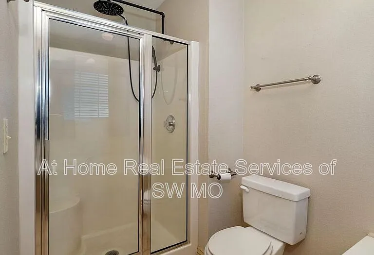 122 W Sandalwood Ln — Photo 10
