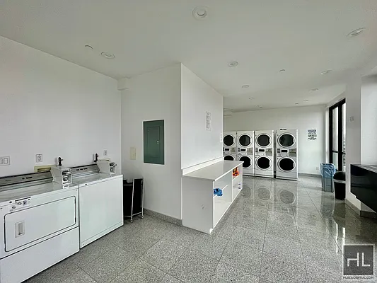 Rented by Highline Residential | media 44