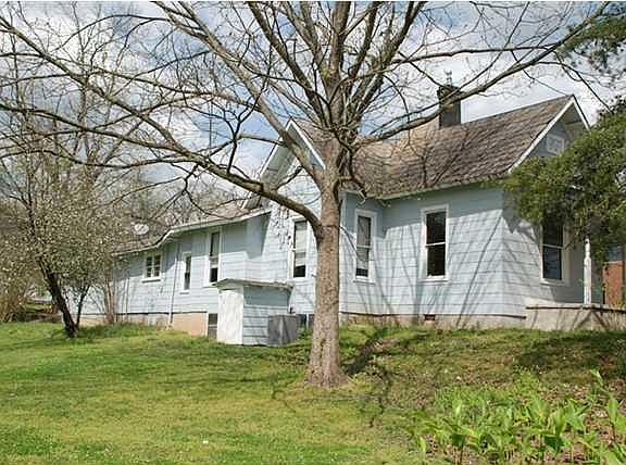 4th image of 500 Elm Ave