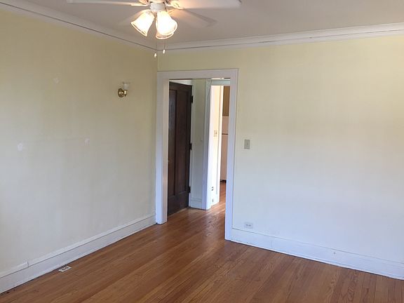 4th image of 4515 N Hamlin Ave #2