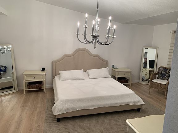 5th image of 8226 Eagles Park Dr N #1