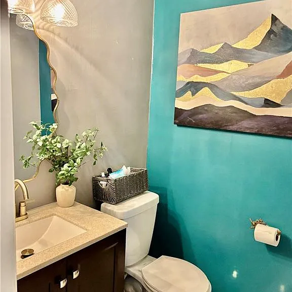 810 Holbrook Dr — Photo 12