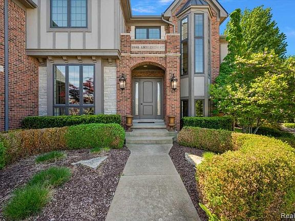3rd image of 2885 Ambleside Ct