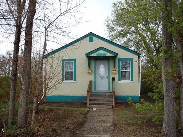 507 E Main St, Sidney, MT 59270