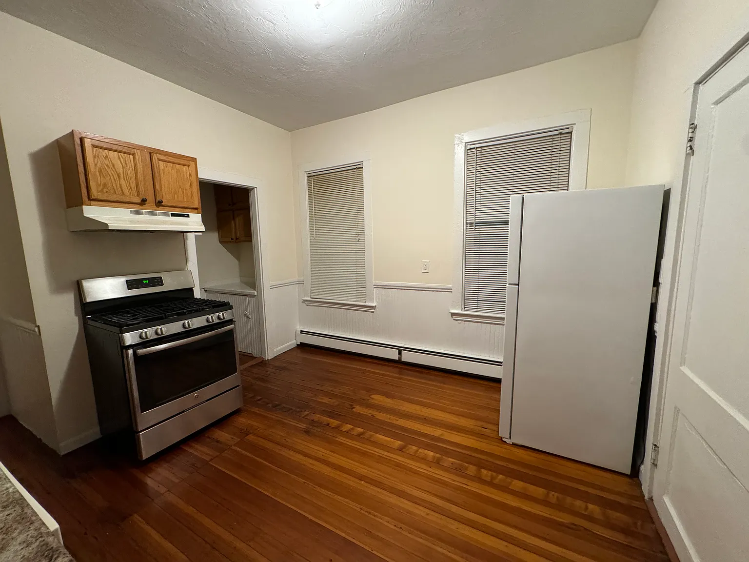 2 bed, $2,525 — Photo 4