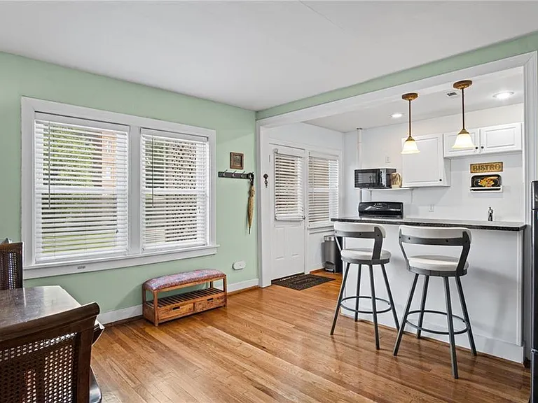212 Emanuel Cleaver Blvd #2W — Photo 1