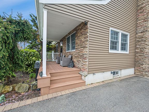 3rd image of 2296 Willow Street