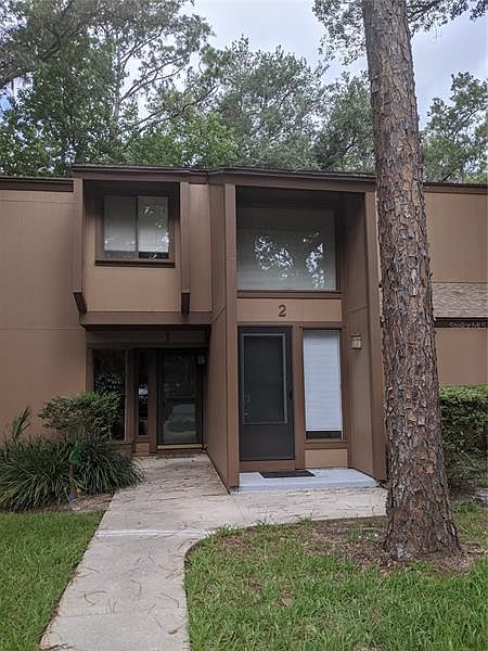 1st image of 2 Greenbriar Ct #2