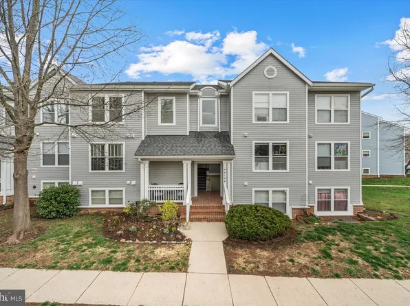 44106 Natalie Ter Unit 301, Ashburn, VA 20147