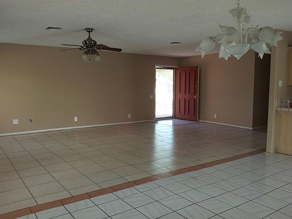 3rd image of 5033 National Ave