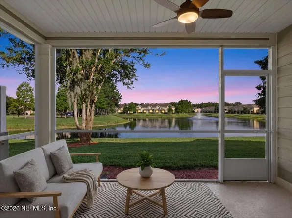 6966 ROUNDLEAF Drive, Jacksonville, FL 32258