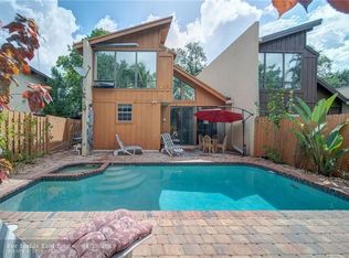 6141 NW 34th Way, Fort Lauderdale, FL 33309