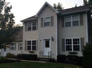 4 Morningdale Ct, Ballston Lake, NY 12019