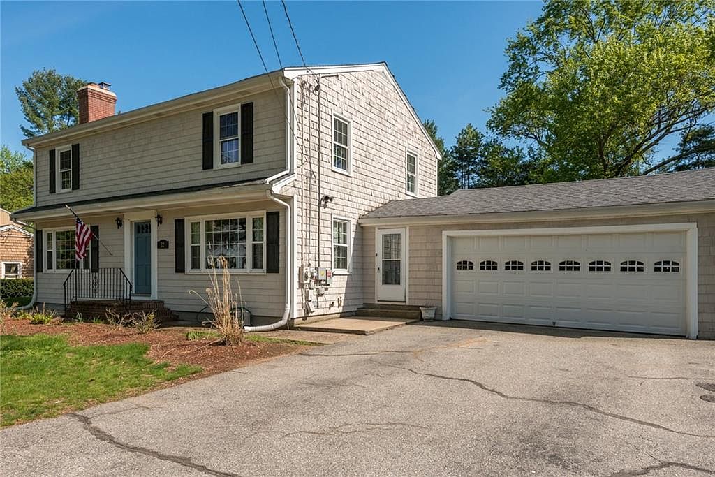 22 Thomas Leighton Blvd, Cumberland, RI 02864 Zillow