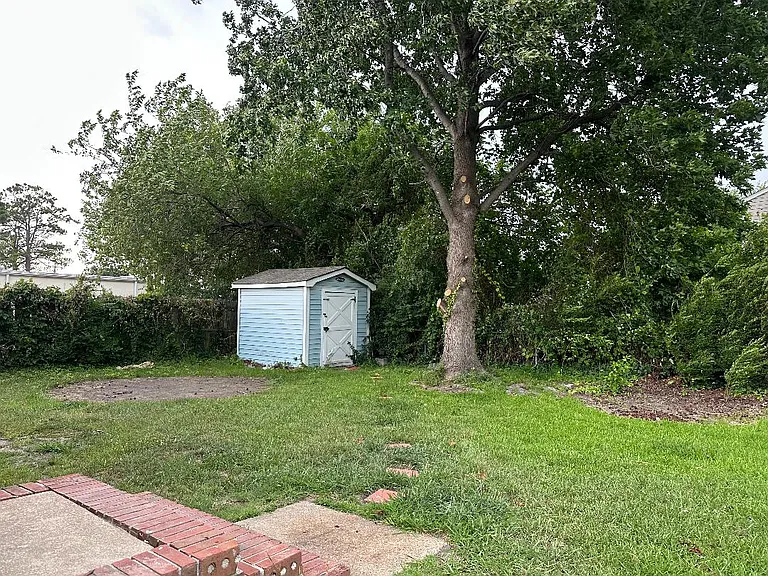 3326 Sandy St — Photo 11
