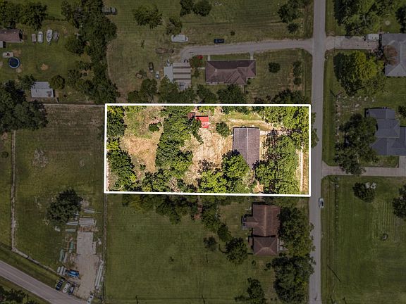 3rd image of 12914 Manor Drive