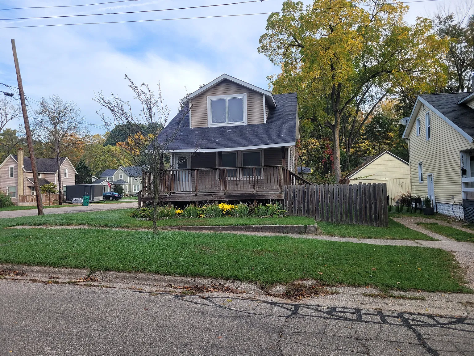 3 bed, 1420 sqft, $1,800 — Photo 1