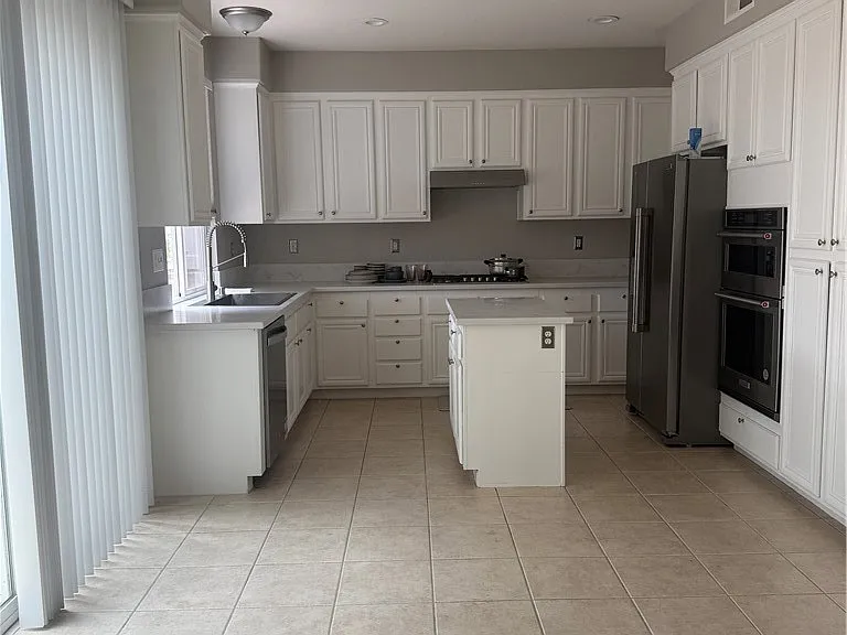 6328 Rhodes Ln — Photo 2