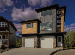 8602 E 25th Ave, Coleman, AB T0K0C0