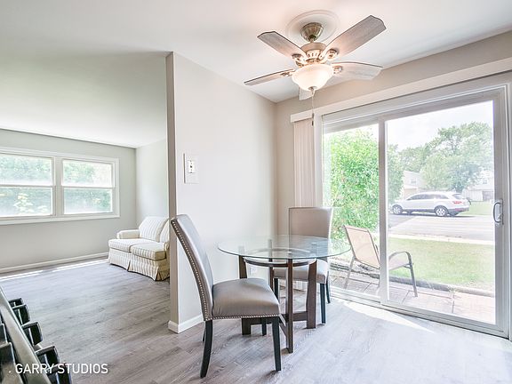 5th image of 195 Elizabeth Ct Unit A