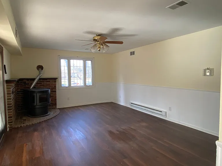 600 Dehaven Dr — Photo 8