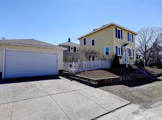 82 Cliffdale Ave, Cranston, RI 02905