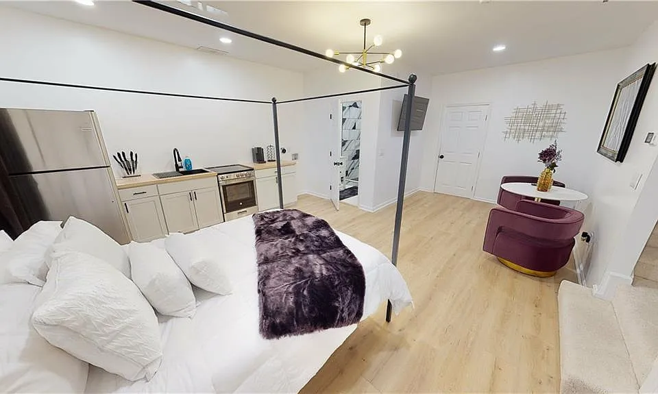 6 Queens Court Trce