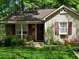 1810 Arnold Dr, Charlotte, NC 28205